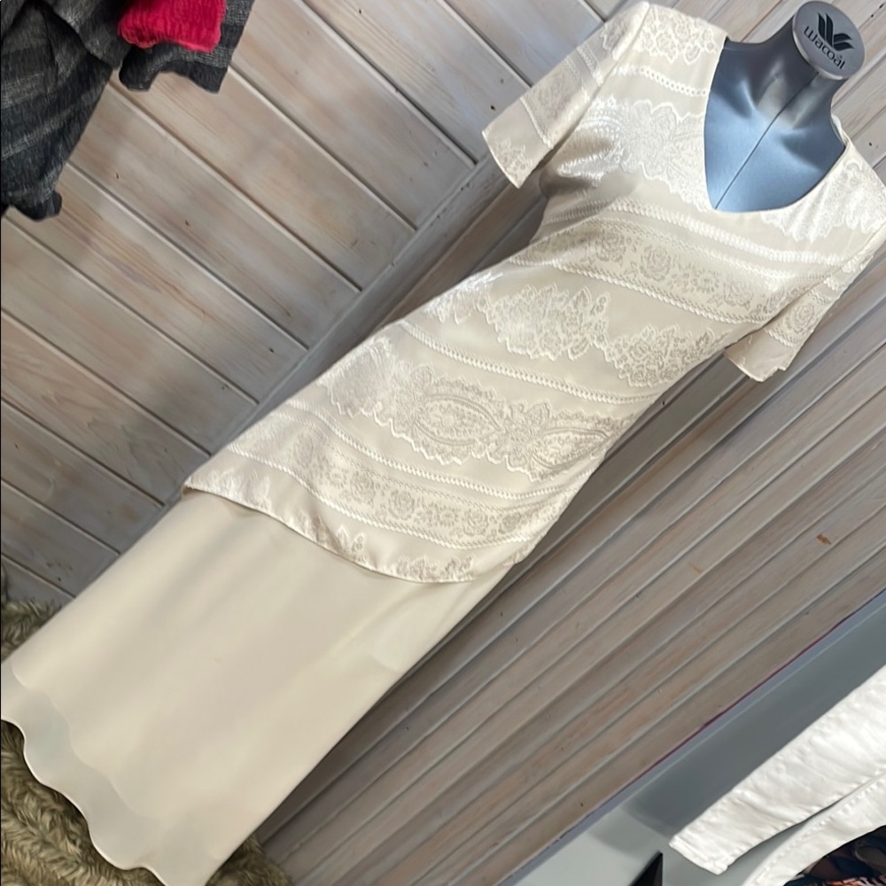 Ultra Dress Collection Cream V-Neck Sheath Dress